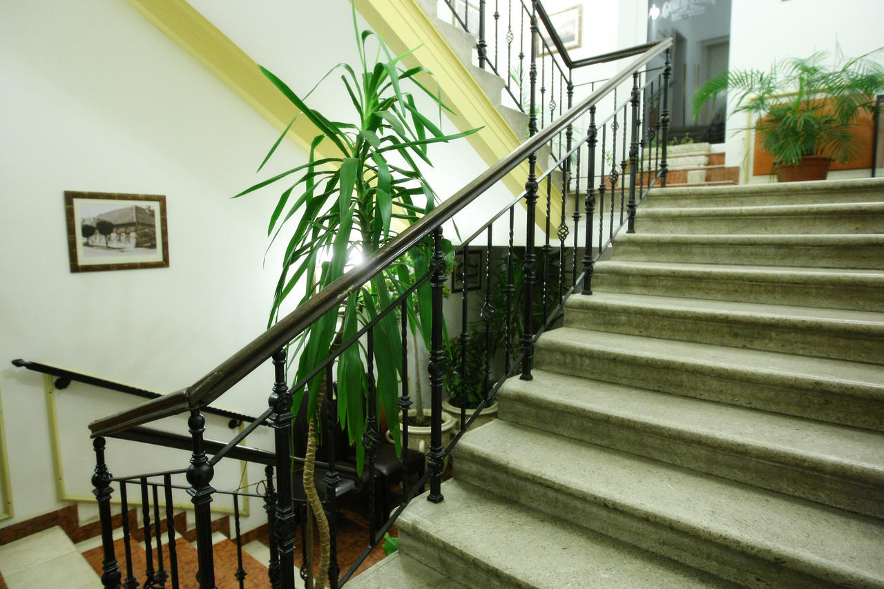 Gozmalom Etterem Es Panzio Bed & Breakfast Kormend Exterior photo