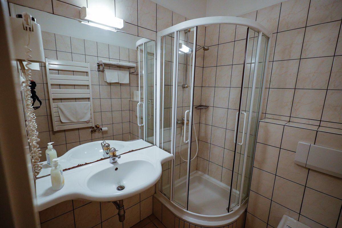 Gozmalom Etterem Es Panzio Bed & Breakfast Kormend Exterior photo